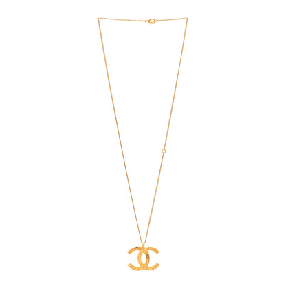 Chanel Metal CC Paris Button Necklace Gold 3 of 4