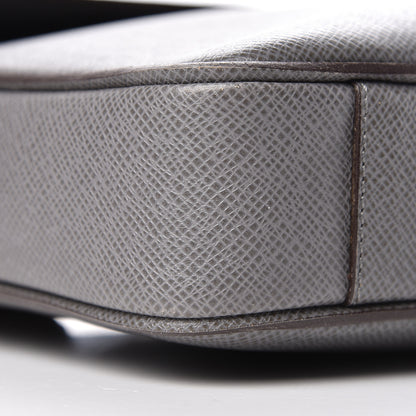 Louis Vuitton Taiga Vassili Briefcase PM Glacier 9 of 16