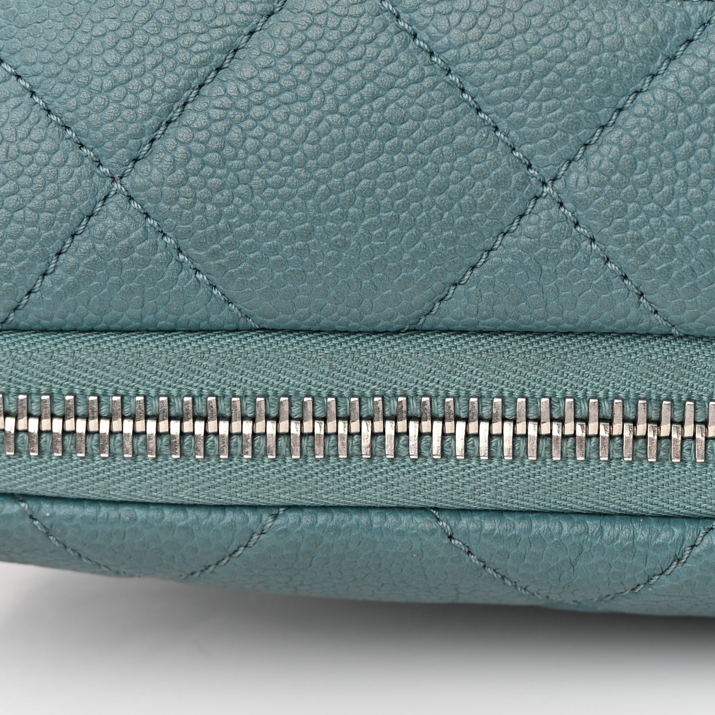 Caviar Quilted Expandable Zip Shoulder Bag Blue