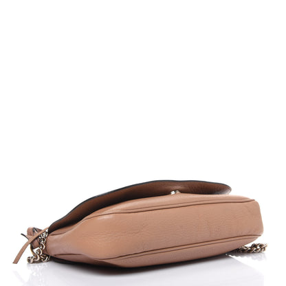 Gucci Pebbled Calfskin Medium Soho Flap Crossbody Camelia 4 of 25