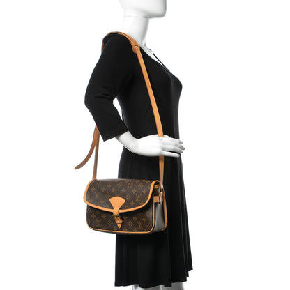Louis Vuitton Monogram Sologne 2 of 10