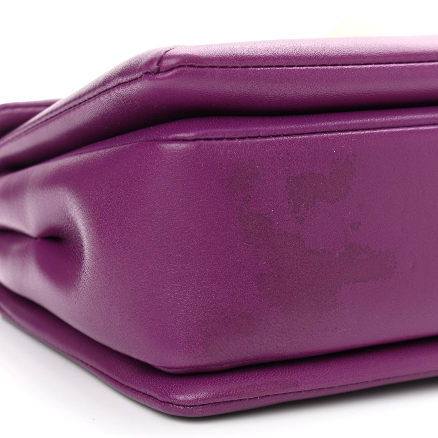 Nappa One Stud Chain Clutch Prune