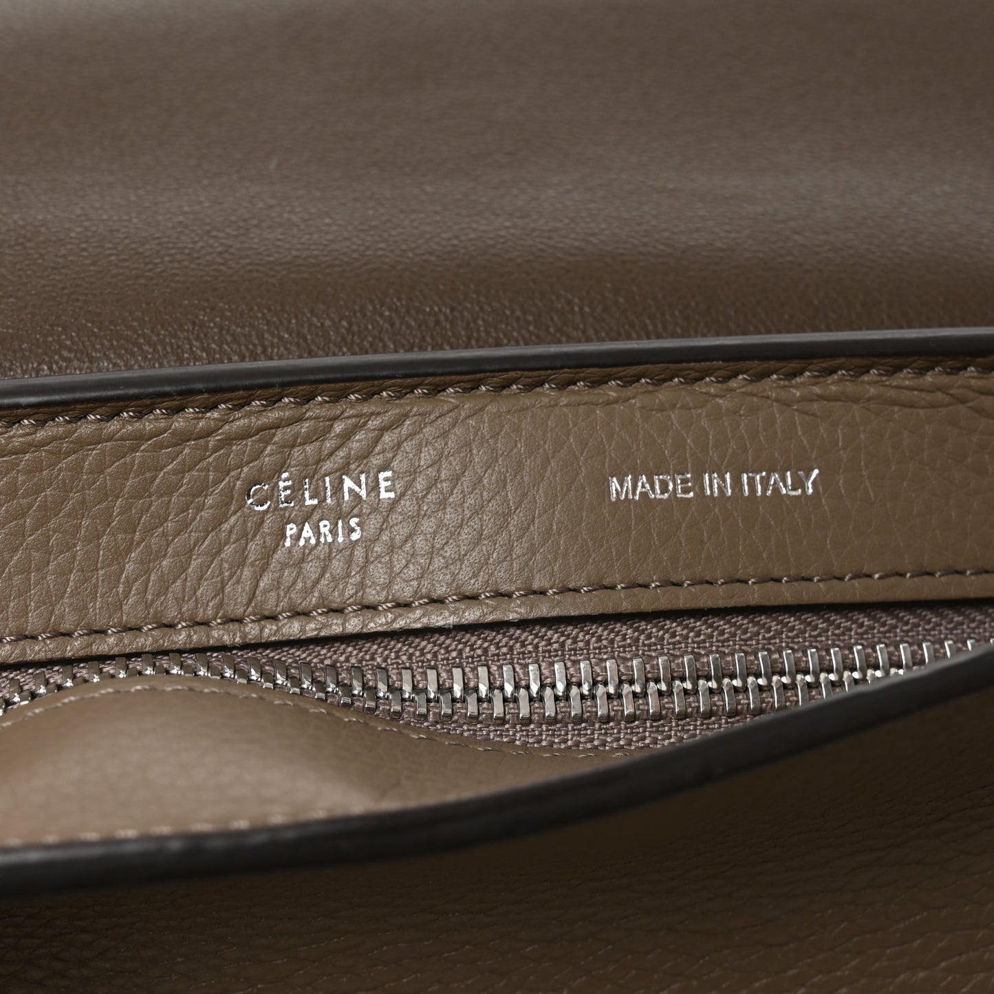 Drummed Calfskin Suede Small Trapeze Souris