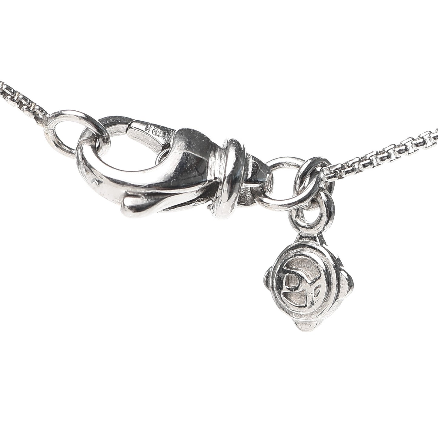18K White Gold Diamond Quatrefoil Pendant Necklace