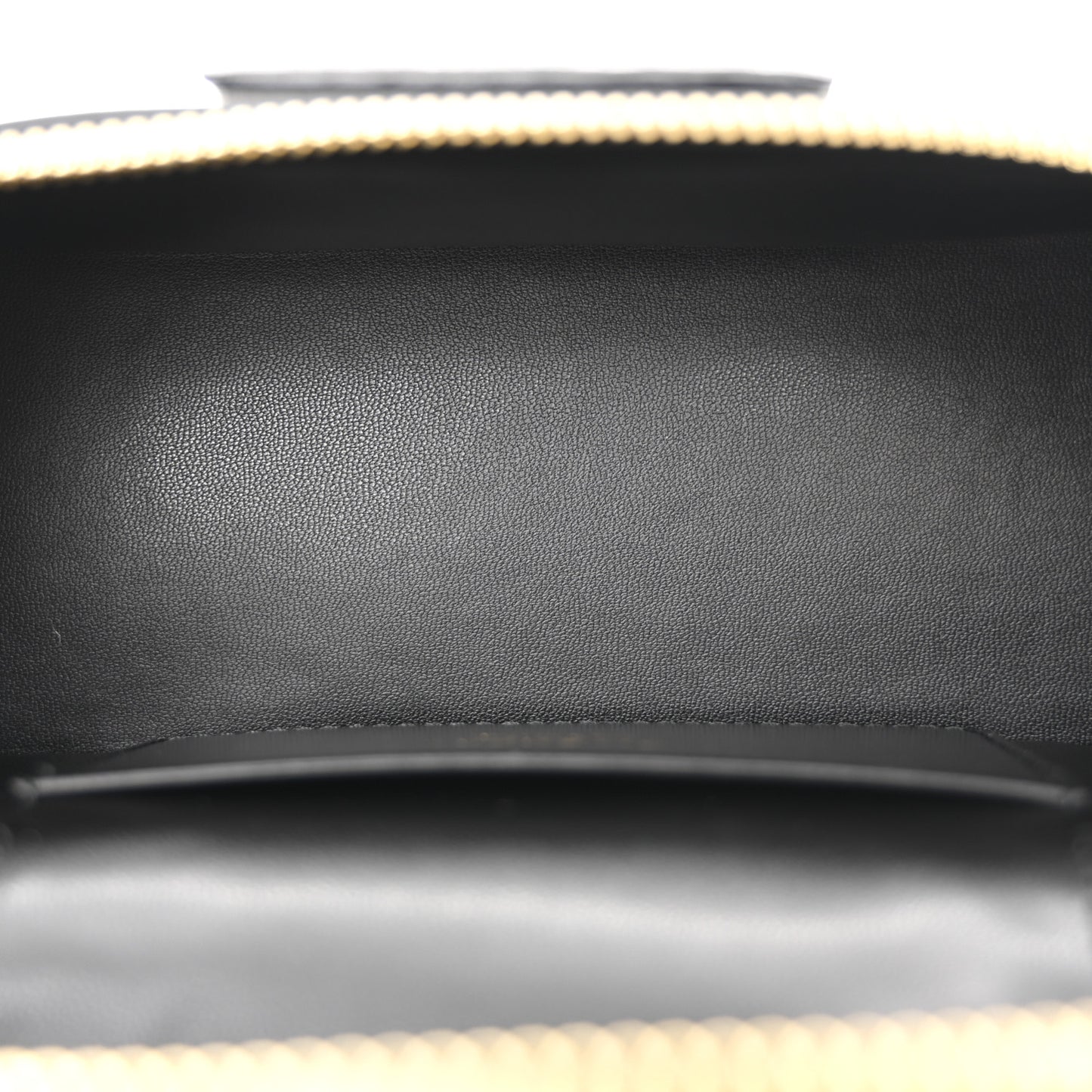 Box Calfskin Antigona Vanity Bag With Chain Black