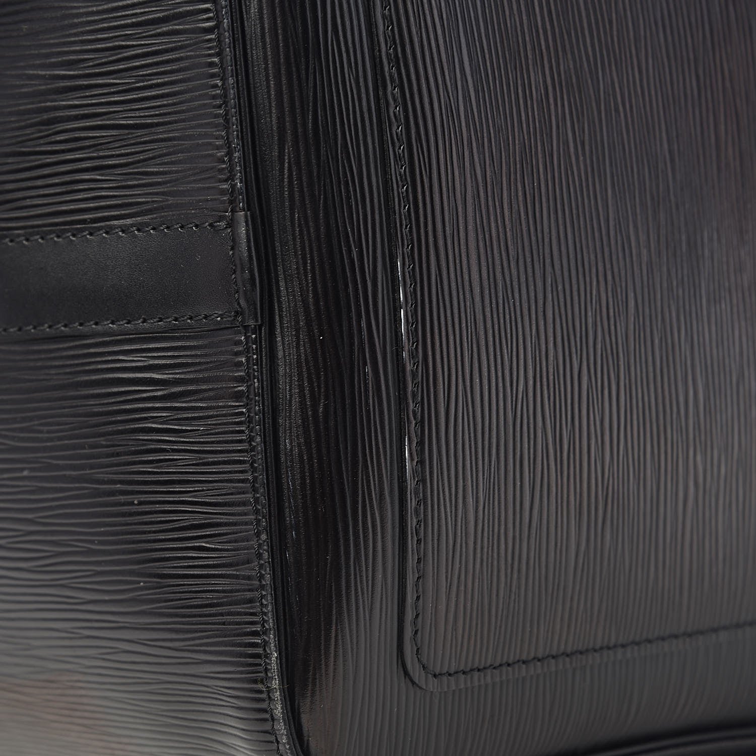 Louis Vuitton Epi Keepall 50 Black 11 of 15