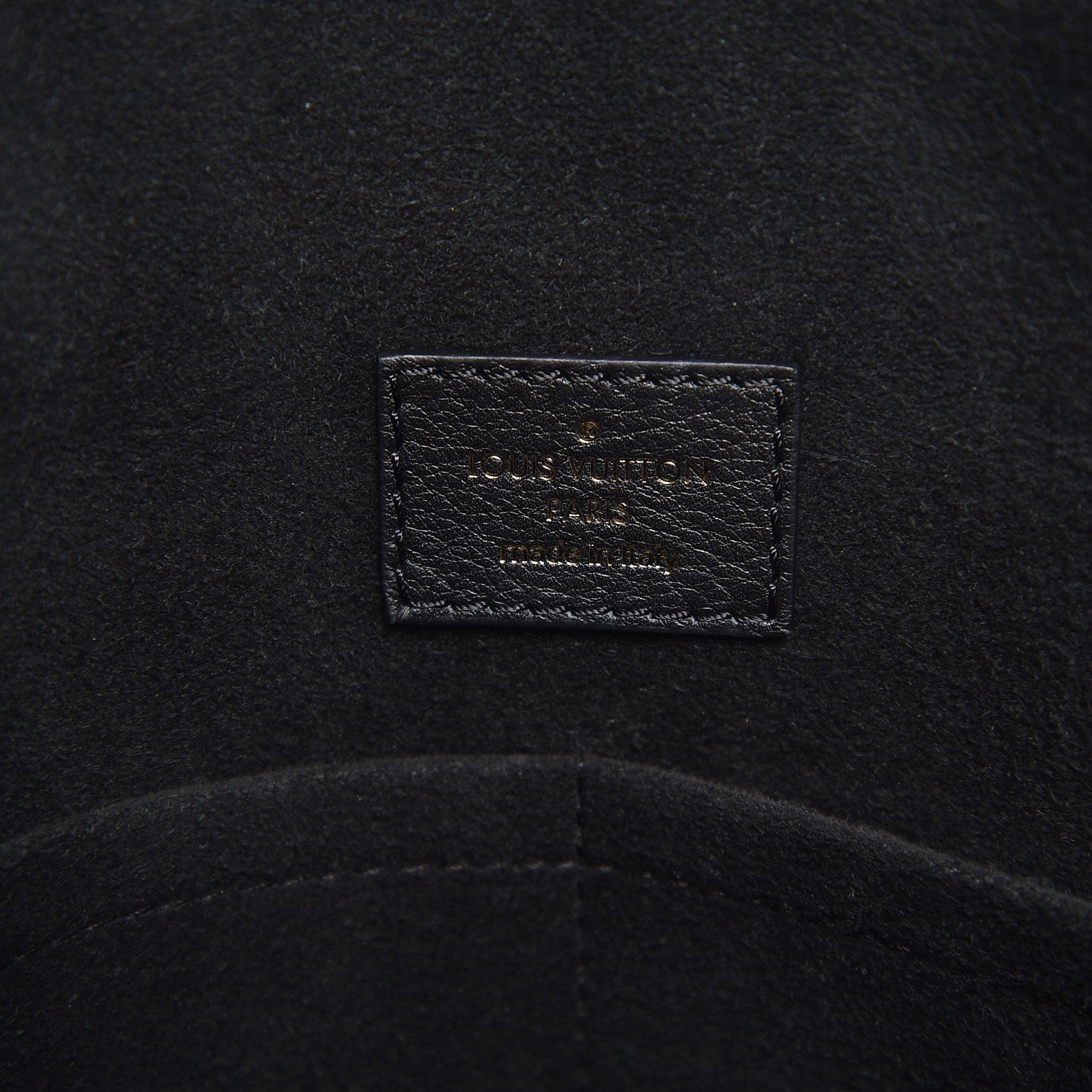 Louis Vuitton Reverse Monogram Triangle Softy 6 of 7