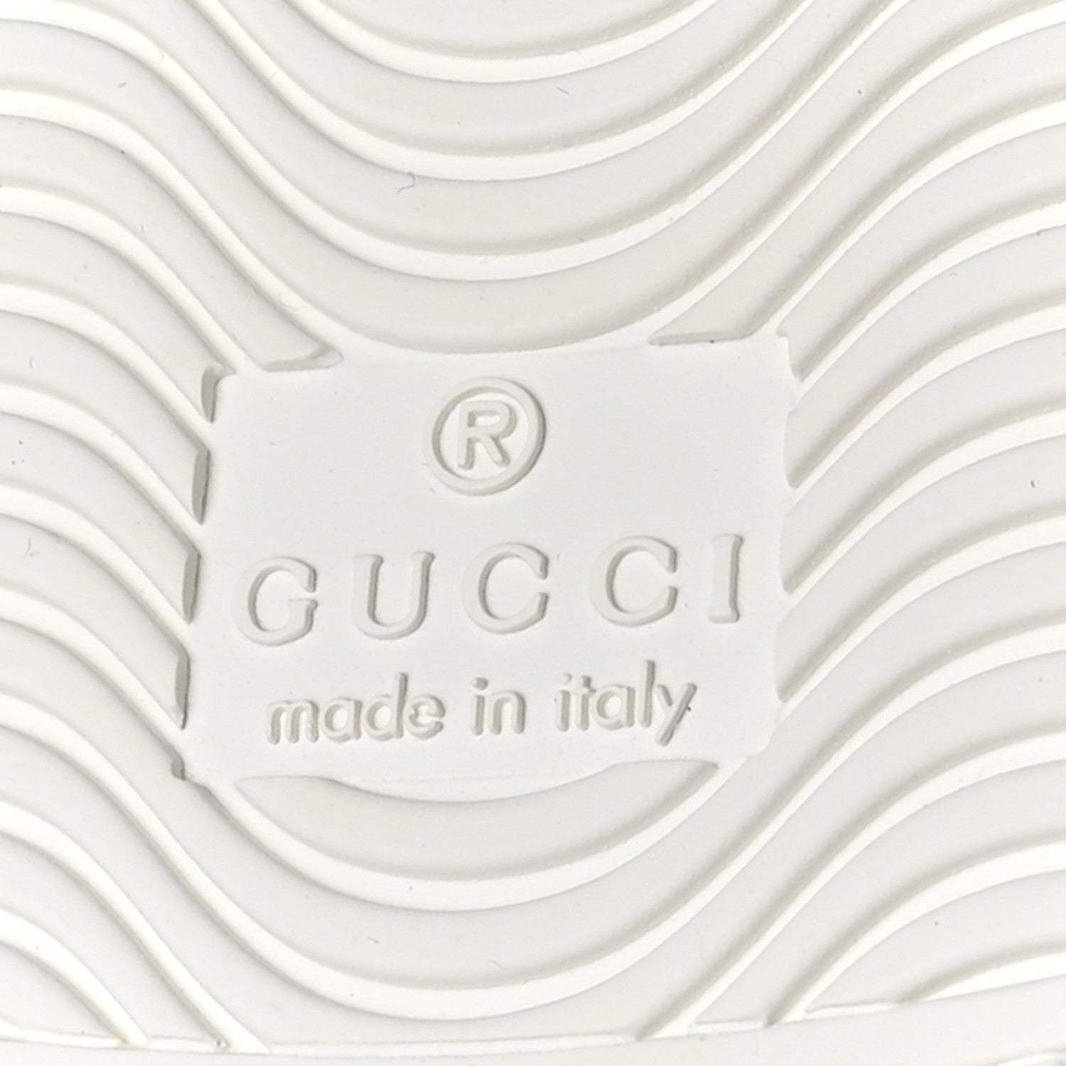 Gucci Calfskin Interlocking G Perforated Womens Ace Sneakers 38.5 White Grey Sky 7 of 9