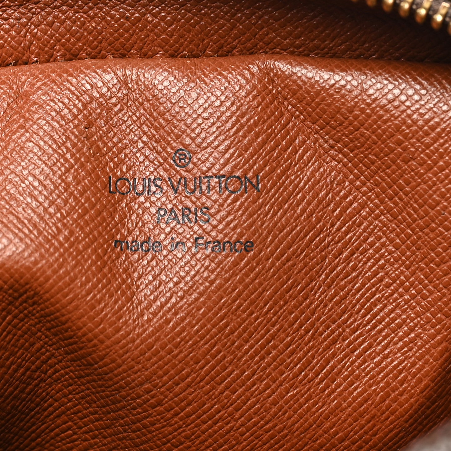 Monogram Amazone