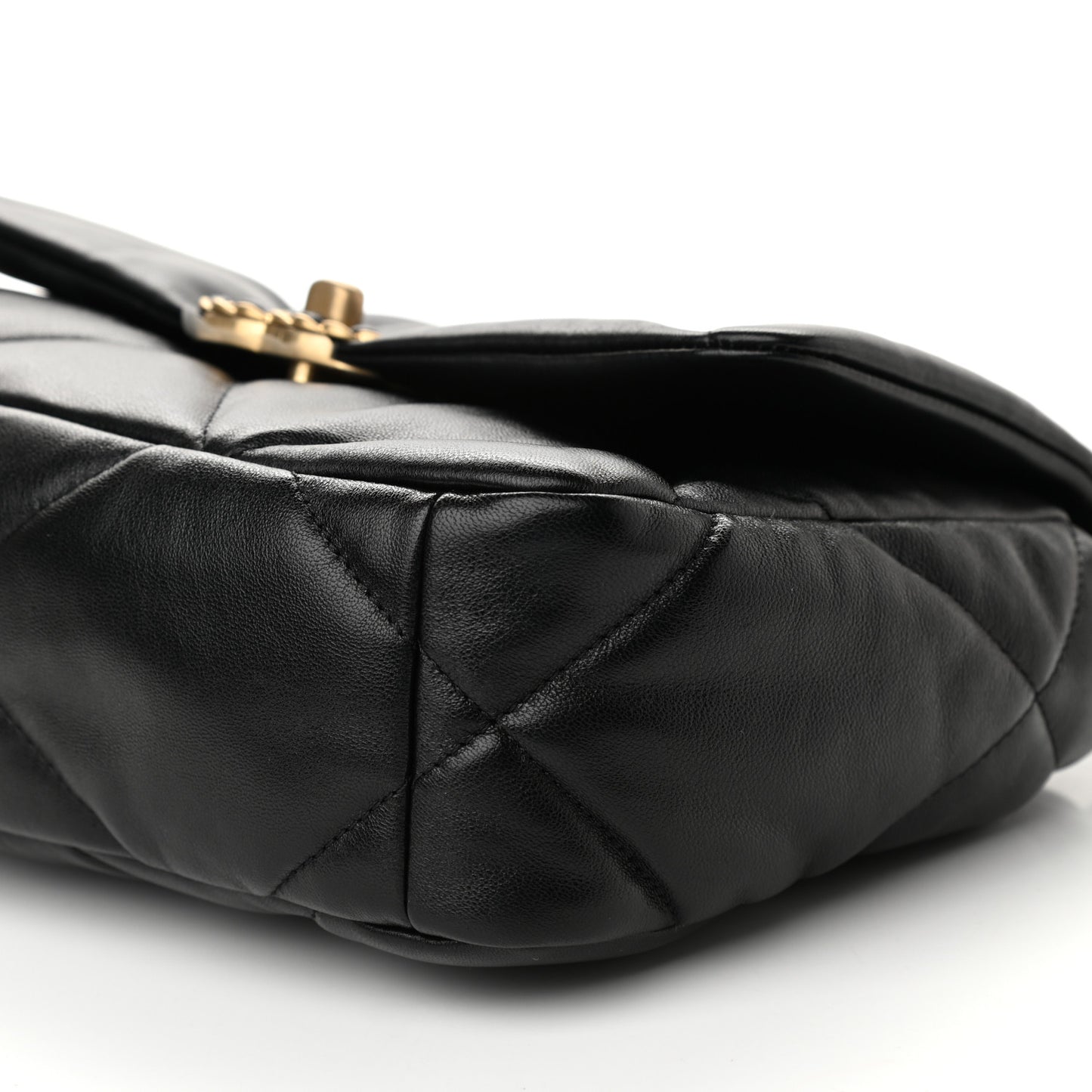 Lambskin Quilted Medium Chanel 19 Flap Black