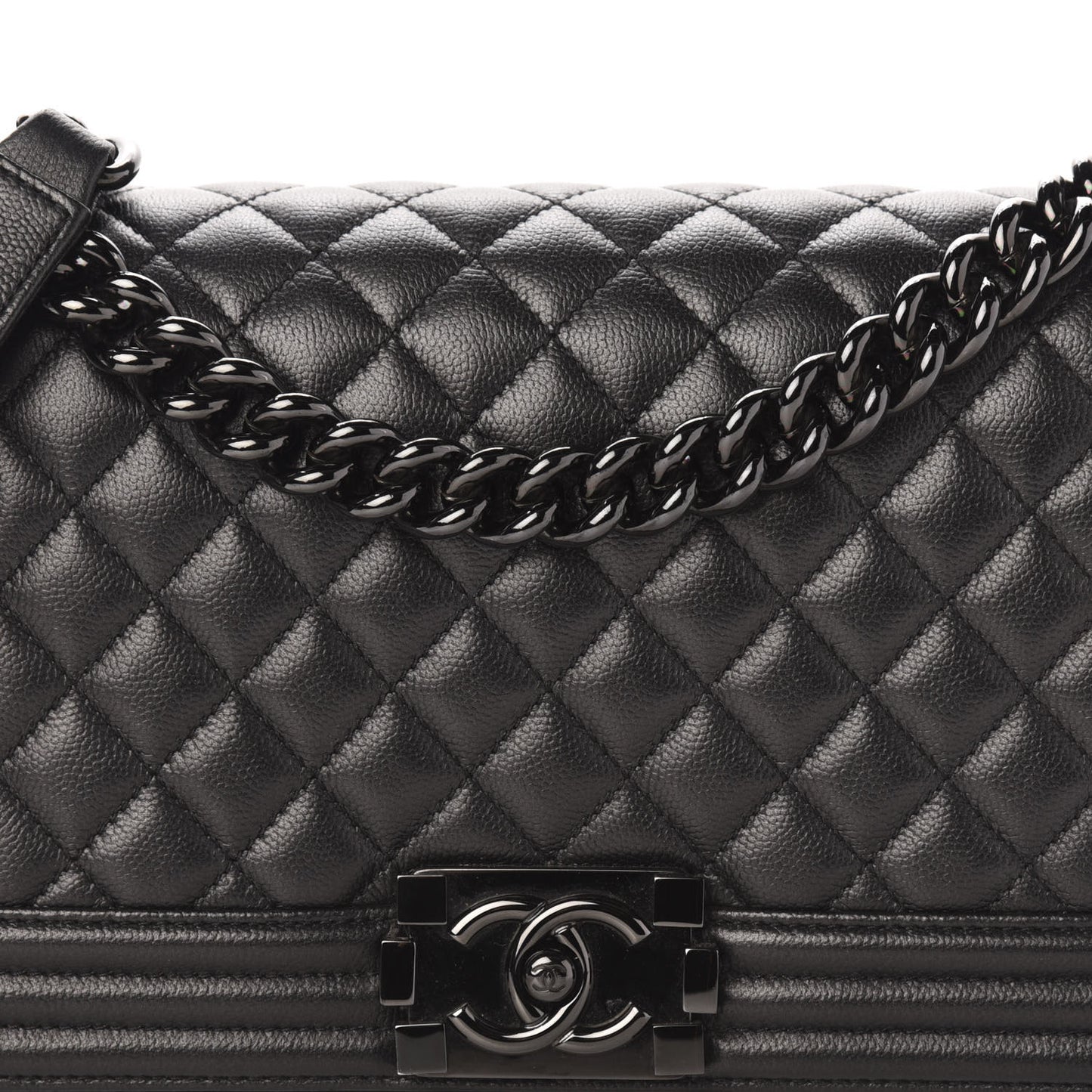 Caviar Quilted Medium Boy Flap So Black