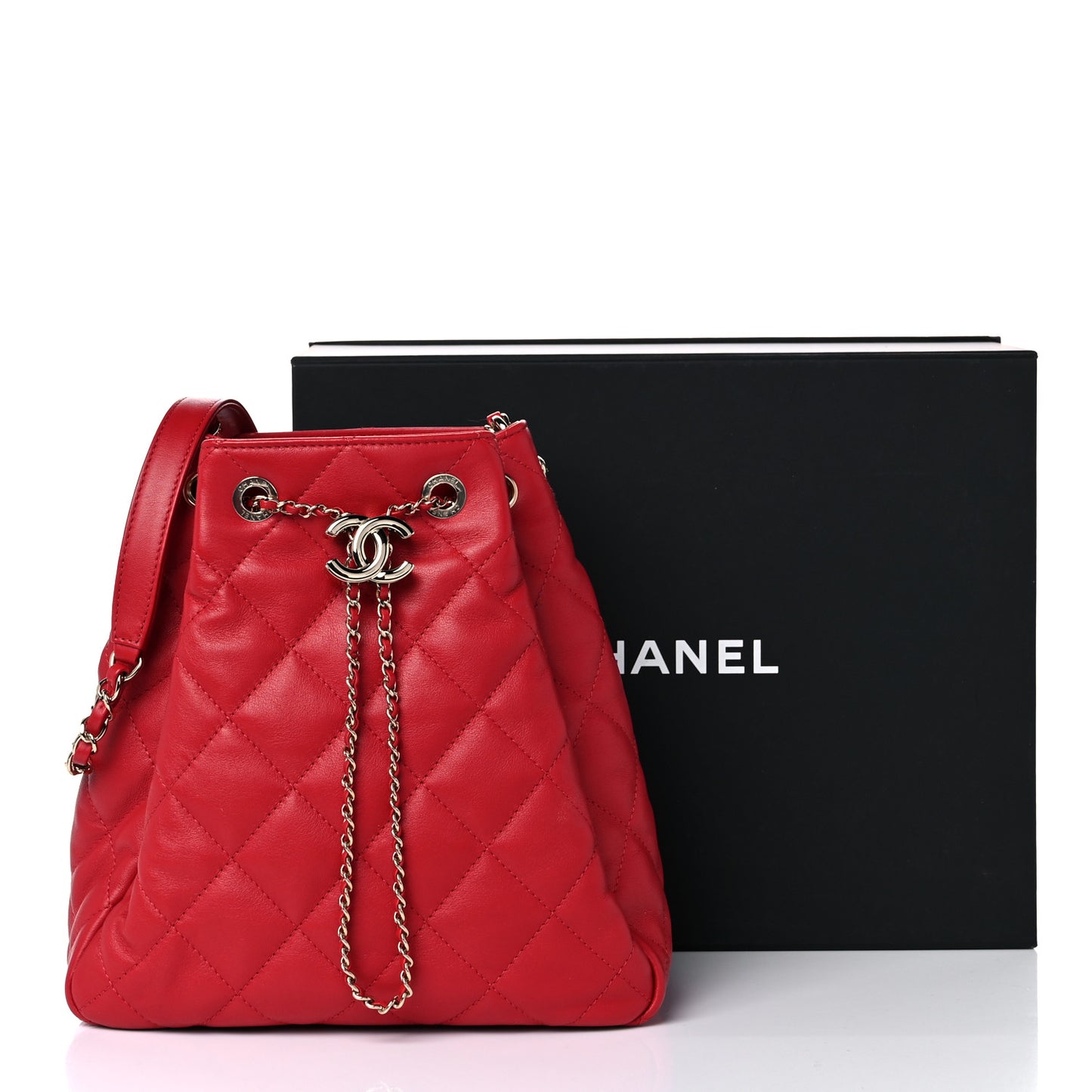 Lambskin Quilted Chain Drawstring Bag Red