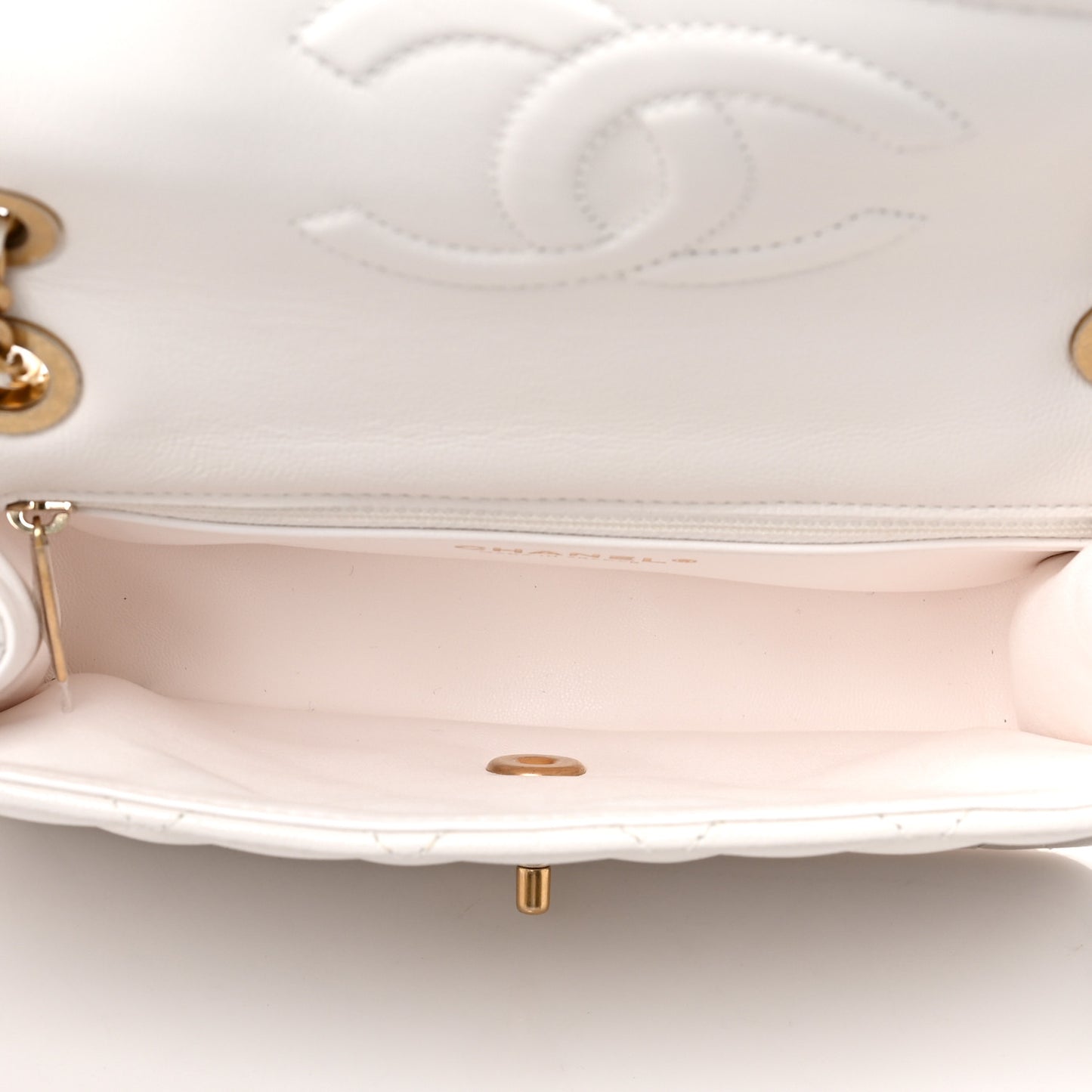 Caviar Quilted Medium Sweet Classic Flap White