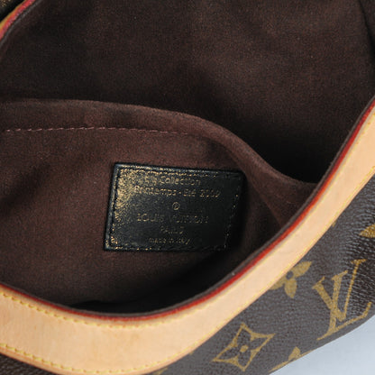 Louis Vuitton Monogram Kalahari GM 6 of 8
