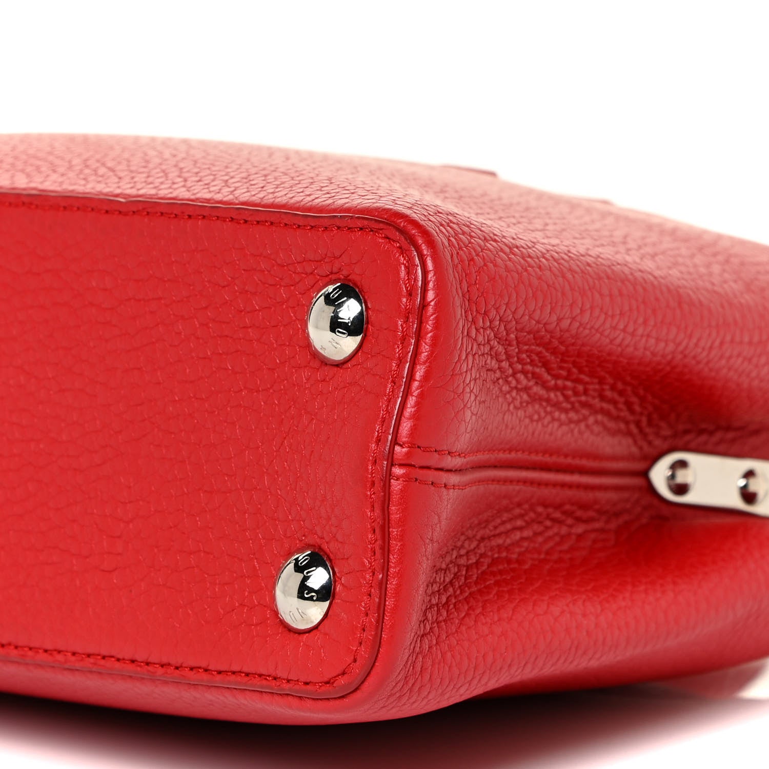 Louis Vuitton Taurillon Capucines BB Rubis 9 of 17