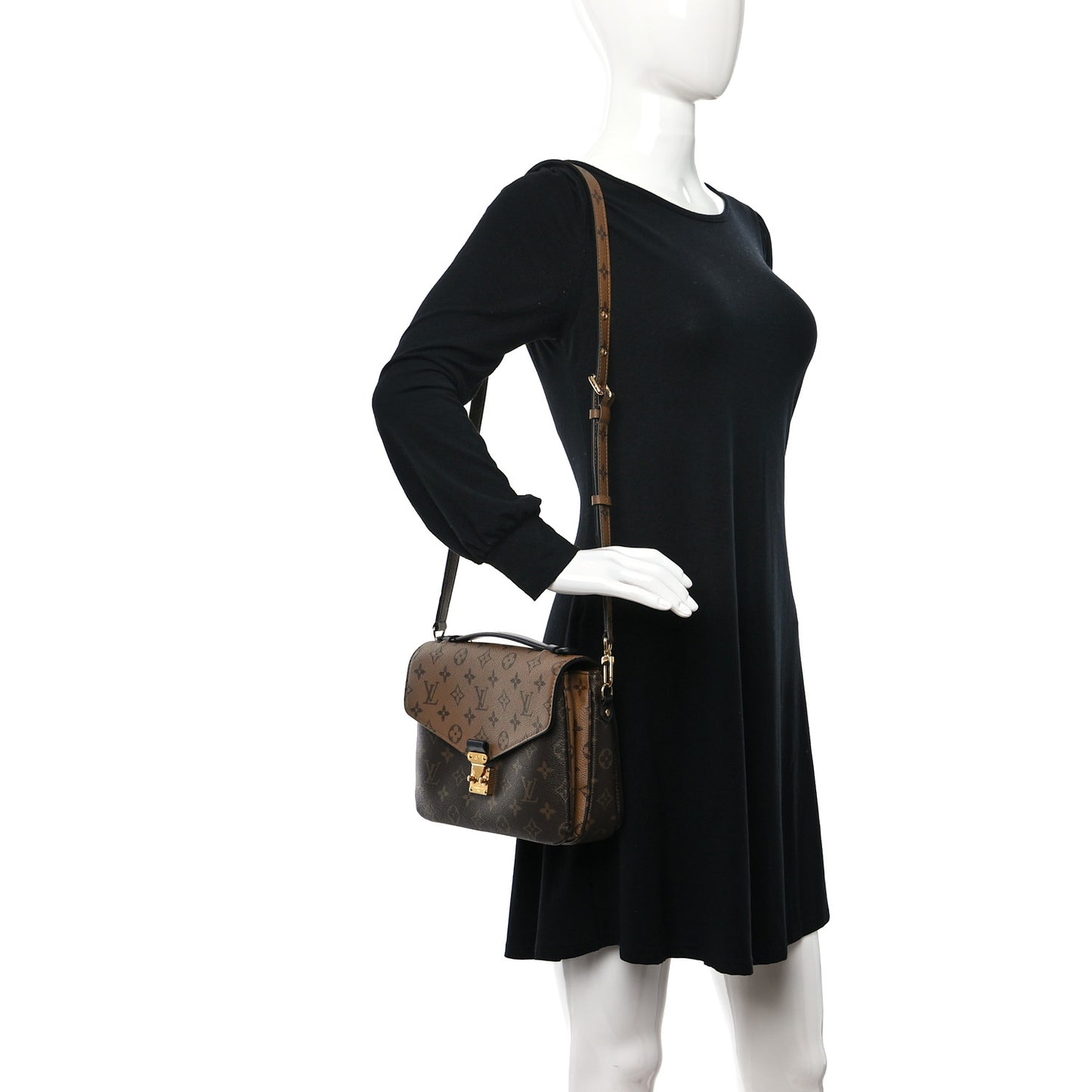Reverse Monogram Pochette Metis