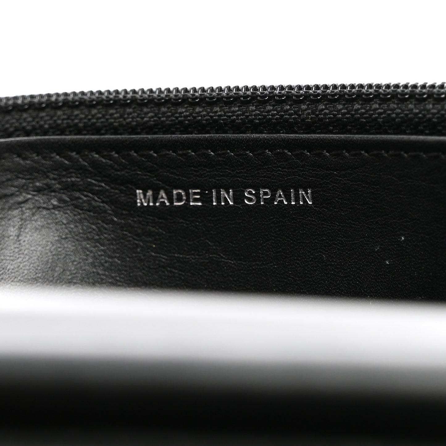 Patent Quilted Wallet On Chain WOC Black
