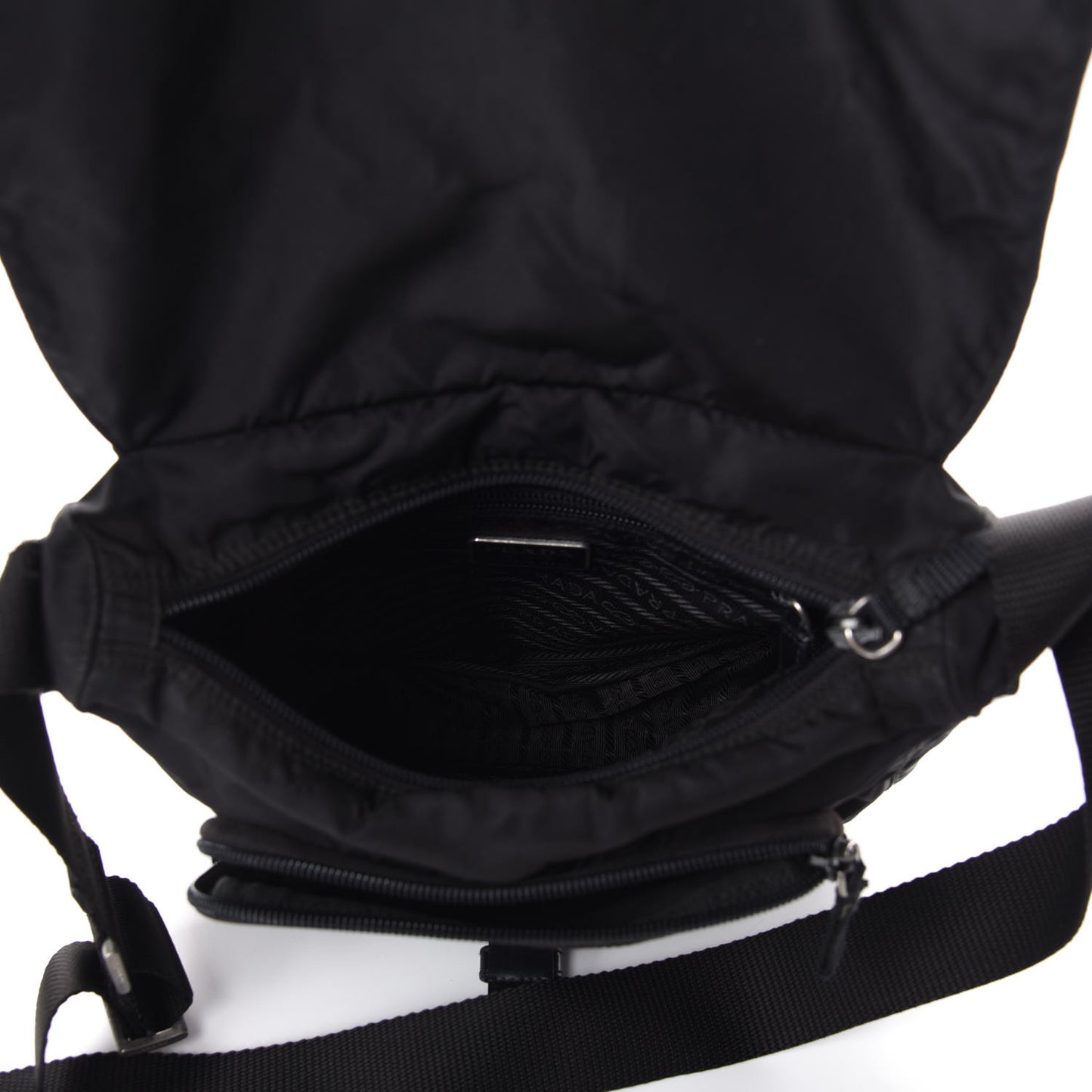 Nylon Vela Messenger Black