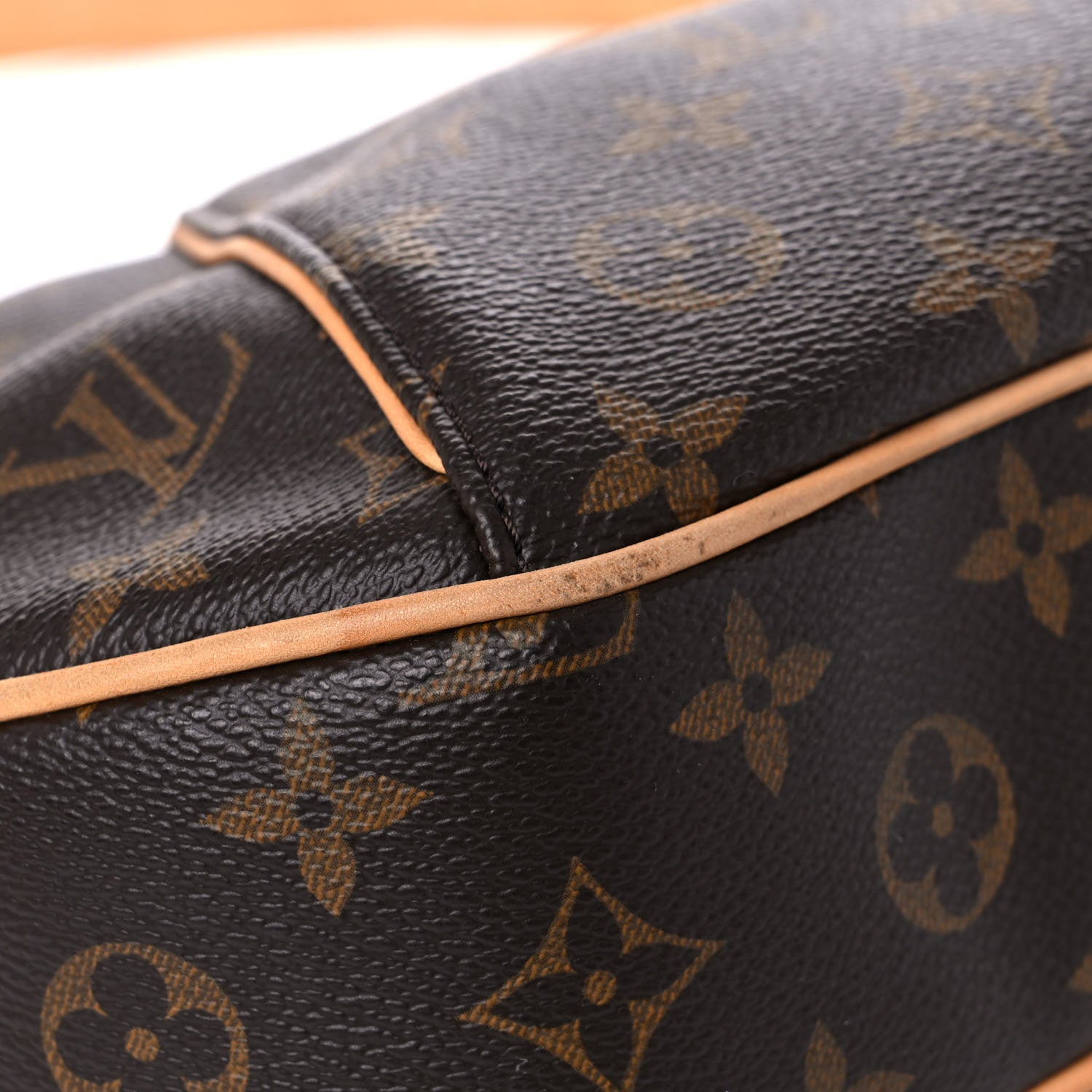 Louis Vuitton Monogram Thames GM 8 of 30