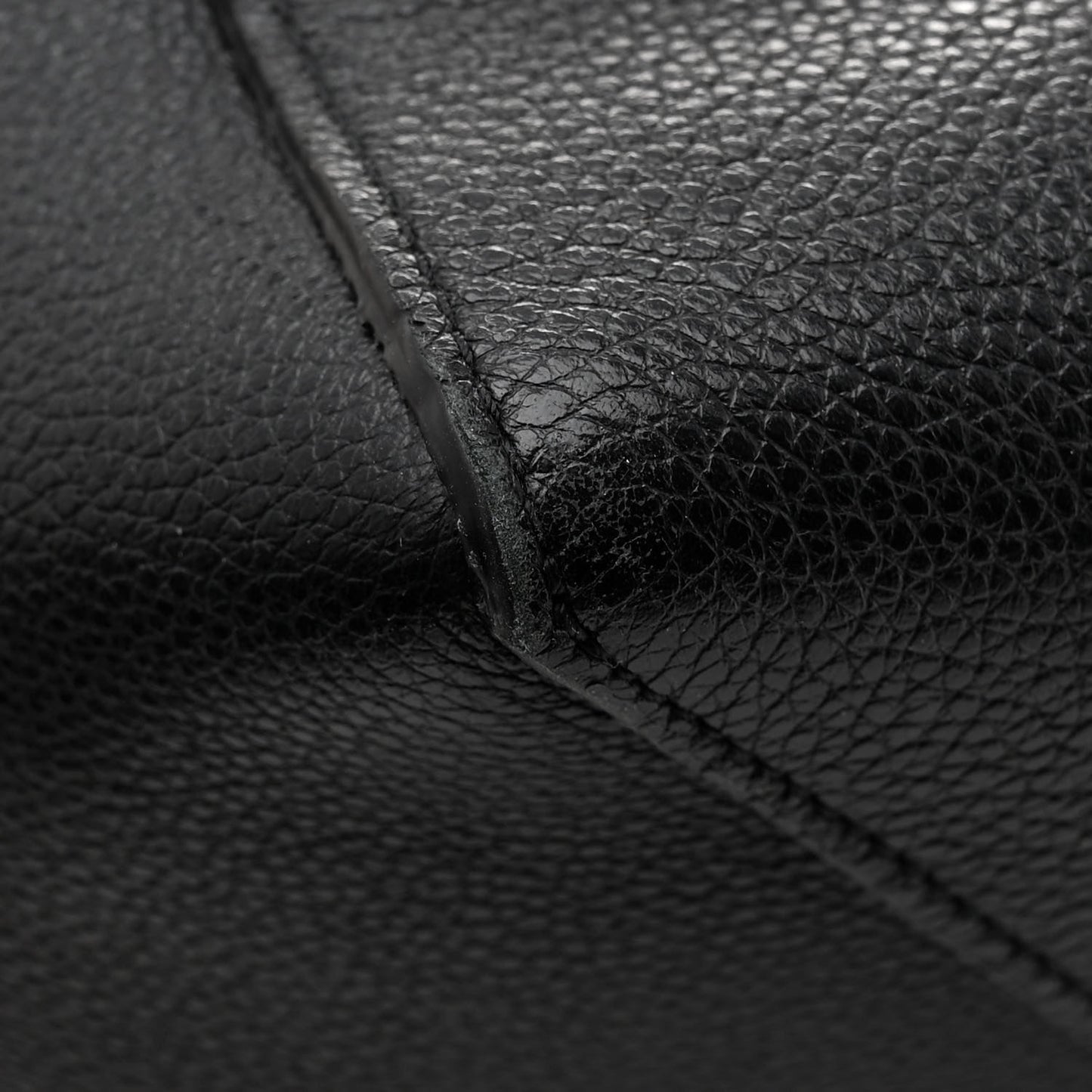 Soft Grained Calfskin Medium Belt Cabas Phantom Black