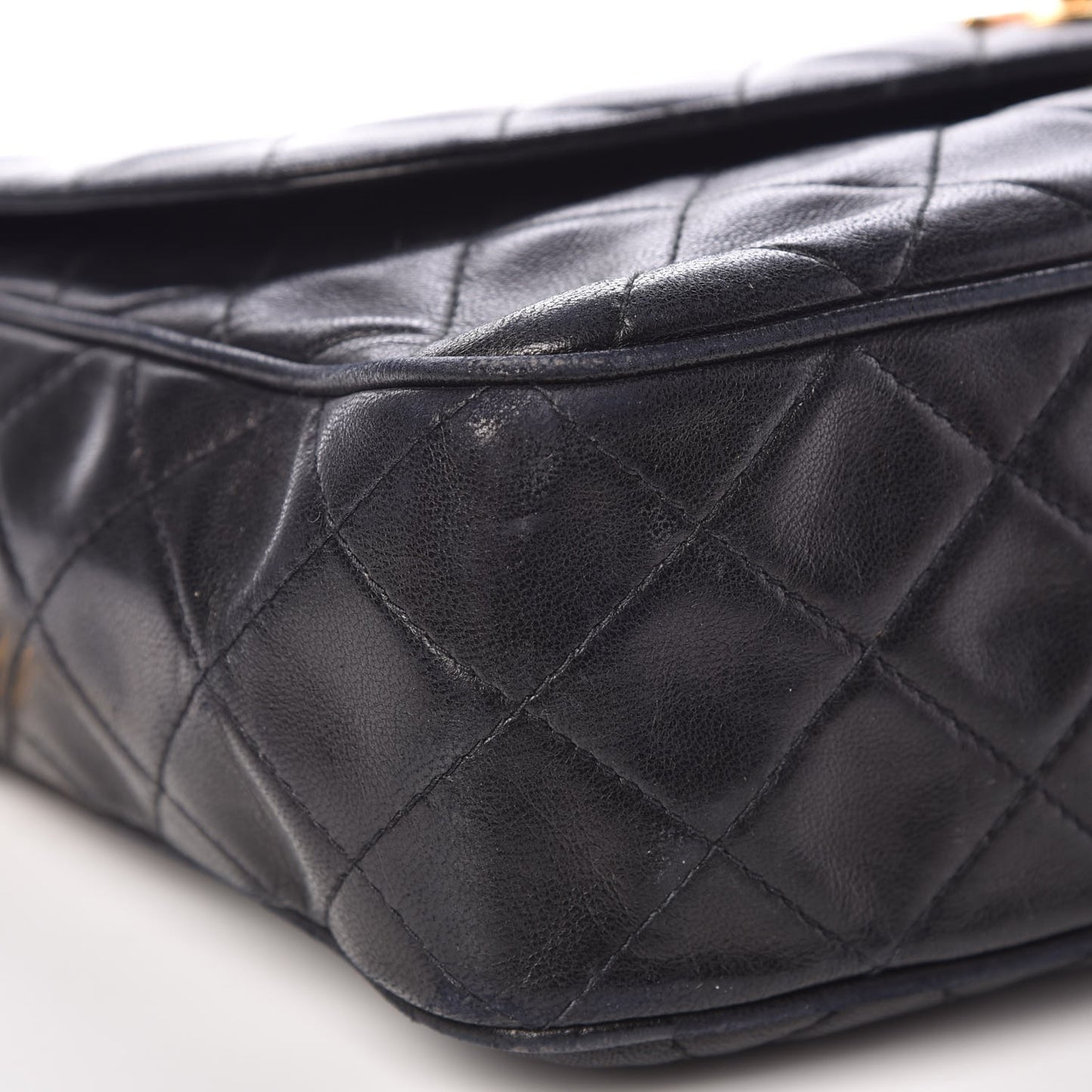 Lambskin Quilted Flap Camera Case Black