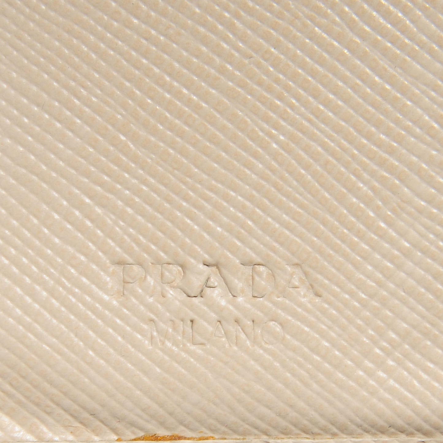 Saffiano Metal Bi-Fold Wallet Cera