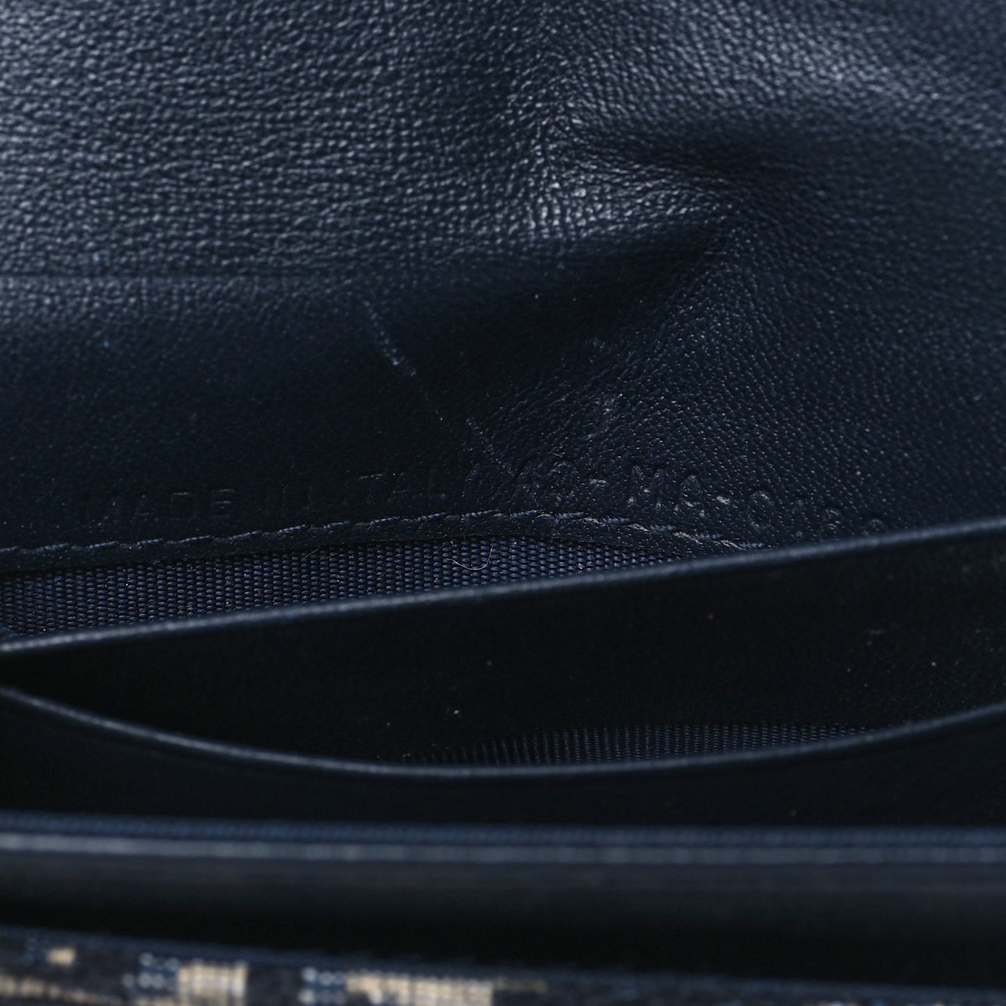 Oblique Saddle Bloom Card Holder Blue