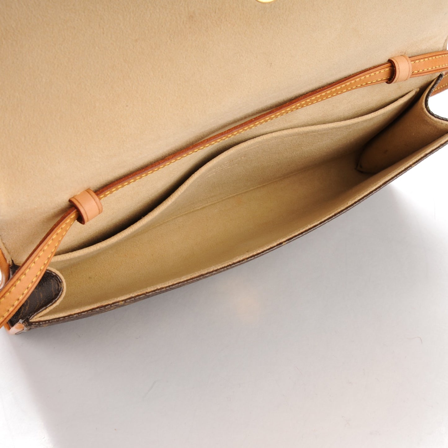Monogram Pochette Twin GM