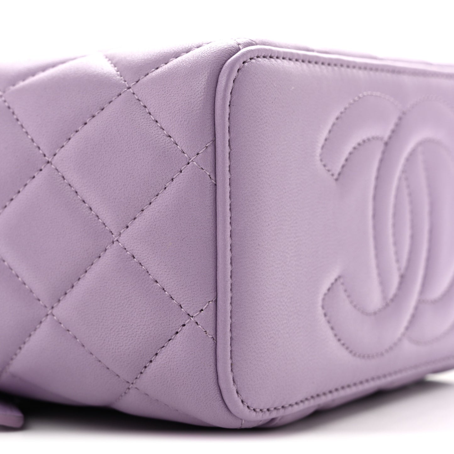 Lambskin Quilted Small Top Handle Vanity Case With Chain Light Purple