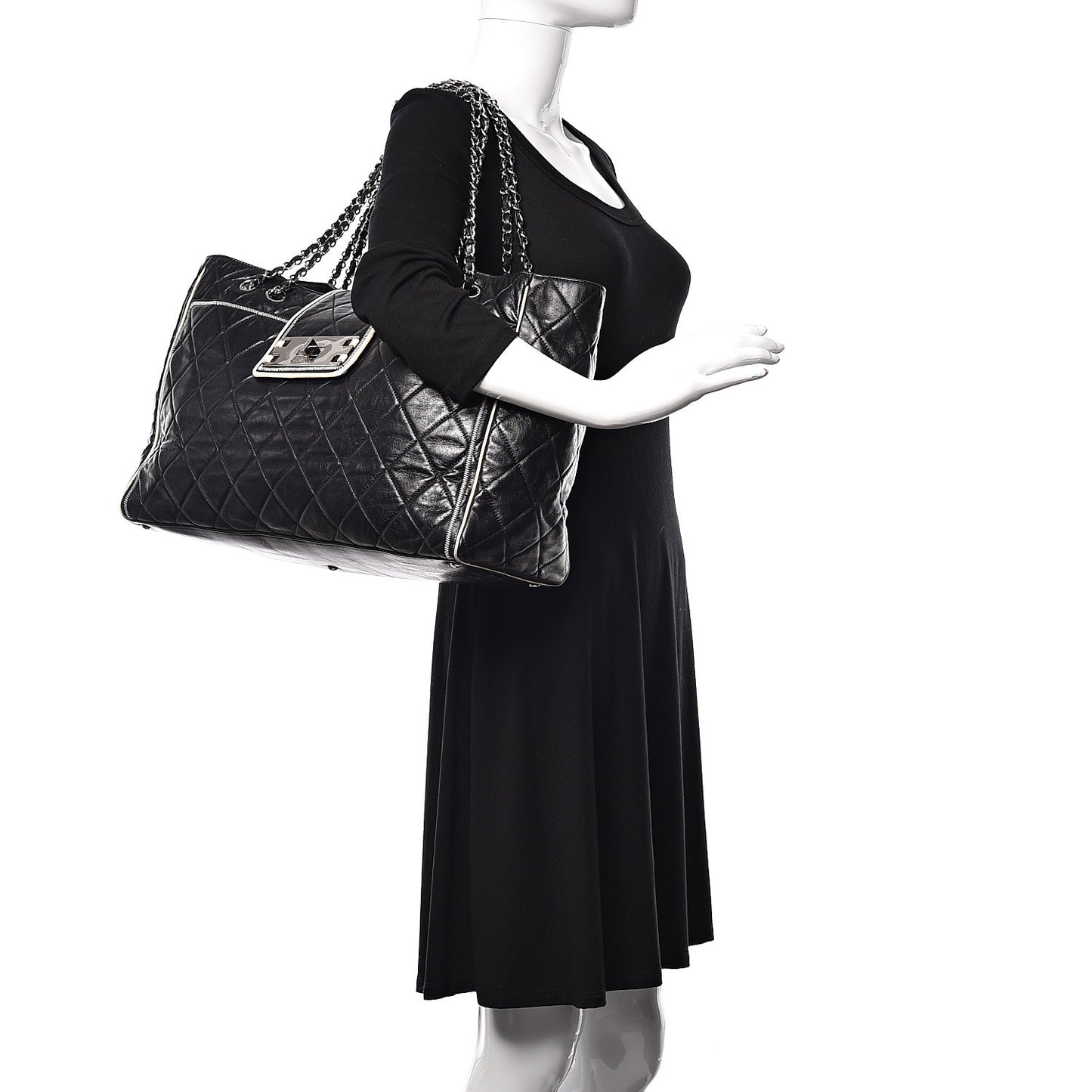 Lambskin Quilted Large East West Tote Black