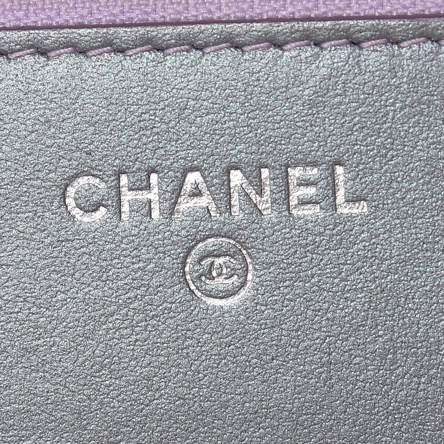 Iridescent Lambskin Quilted Reissue Wallet On Chain WOC Light Purple