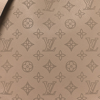 Louis Vuitton Mahina Babylone Chain BB Galet 7 of 9