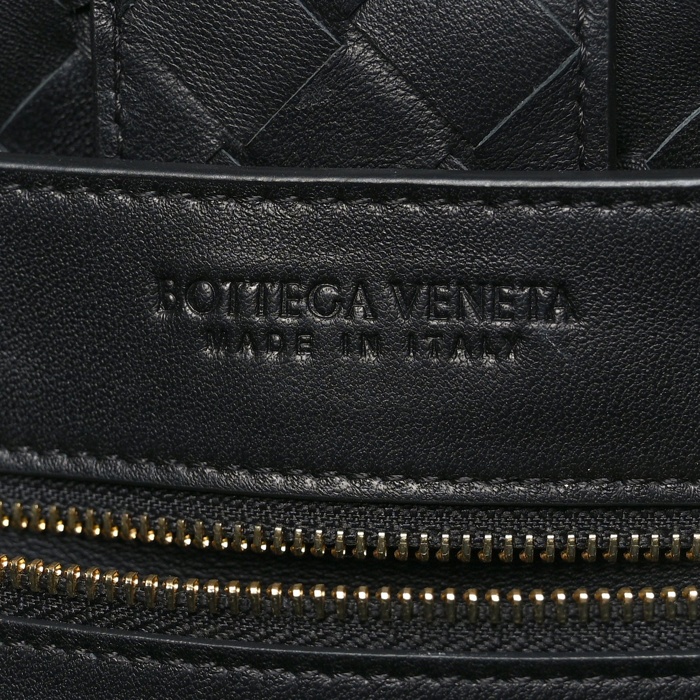 Nappa Intrecciato Medium Andiamo Shoulder Bag Black