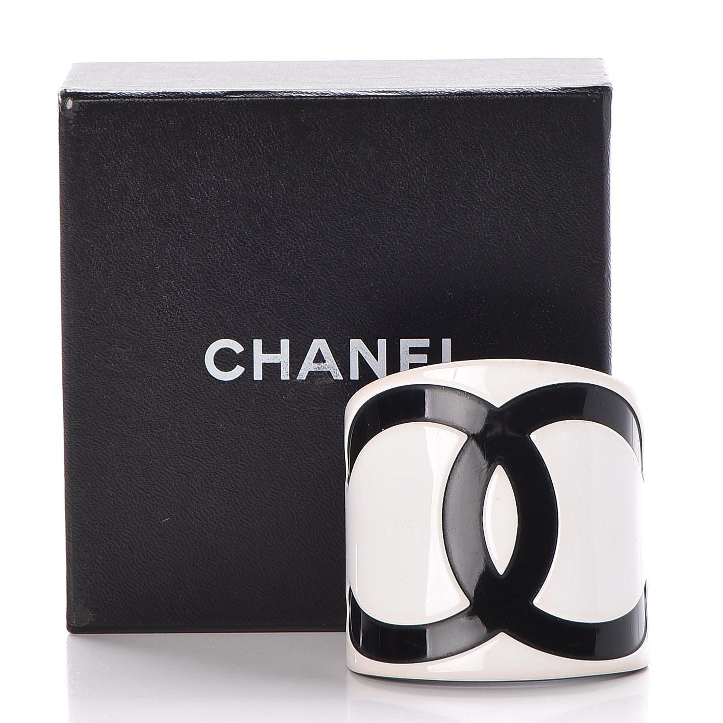 Resin CC Cuff White Black