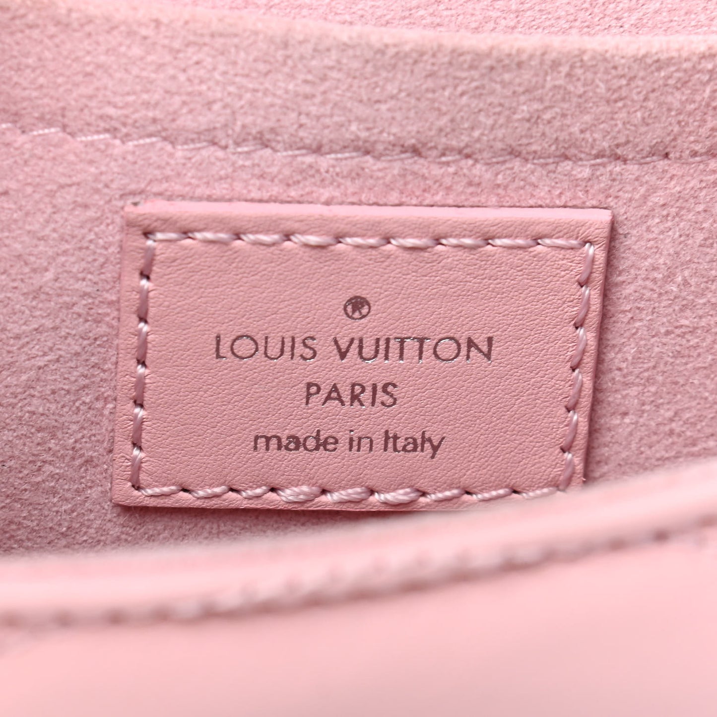 Calfskin New Wave Chain PM Smoothie Pink