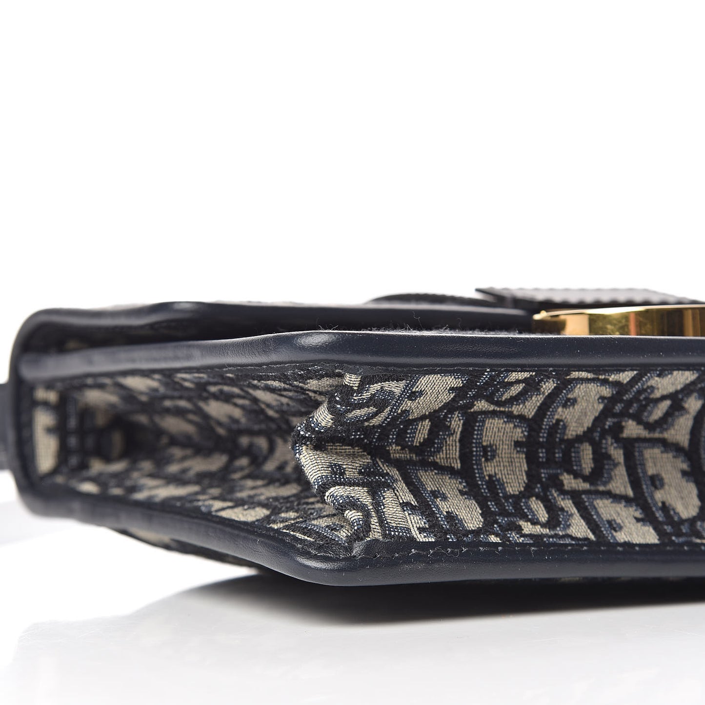 Oblique 30 Montaigne Flap Bag Blue