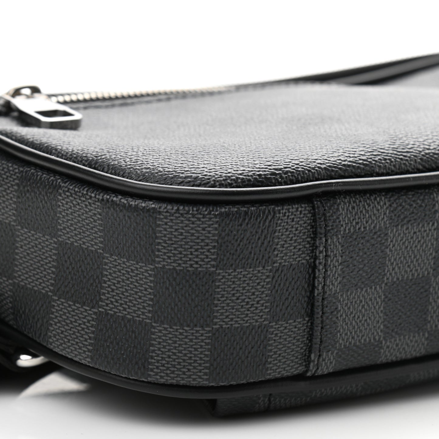 Damier Graphite Ambler