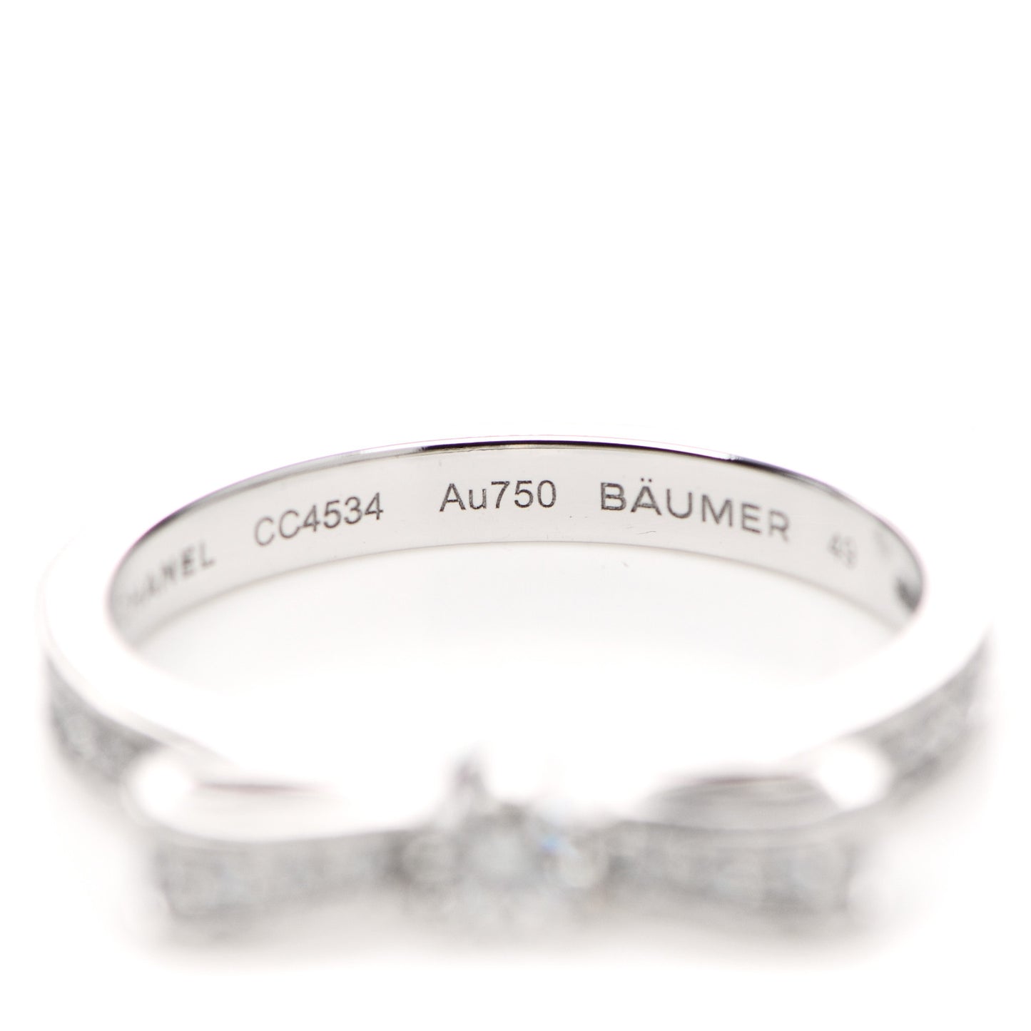 18K White Gold Diamond Ruban Ring 49 4.75