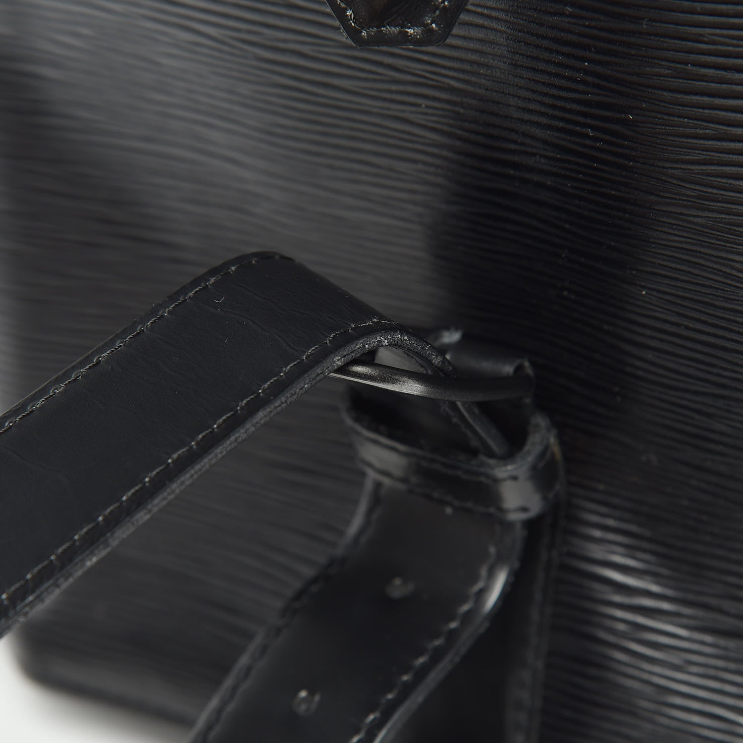 Louis Vuitton Epi Sac a Dos Drawstring Bag Black 14 of 14