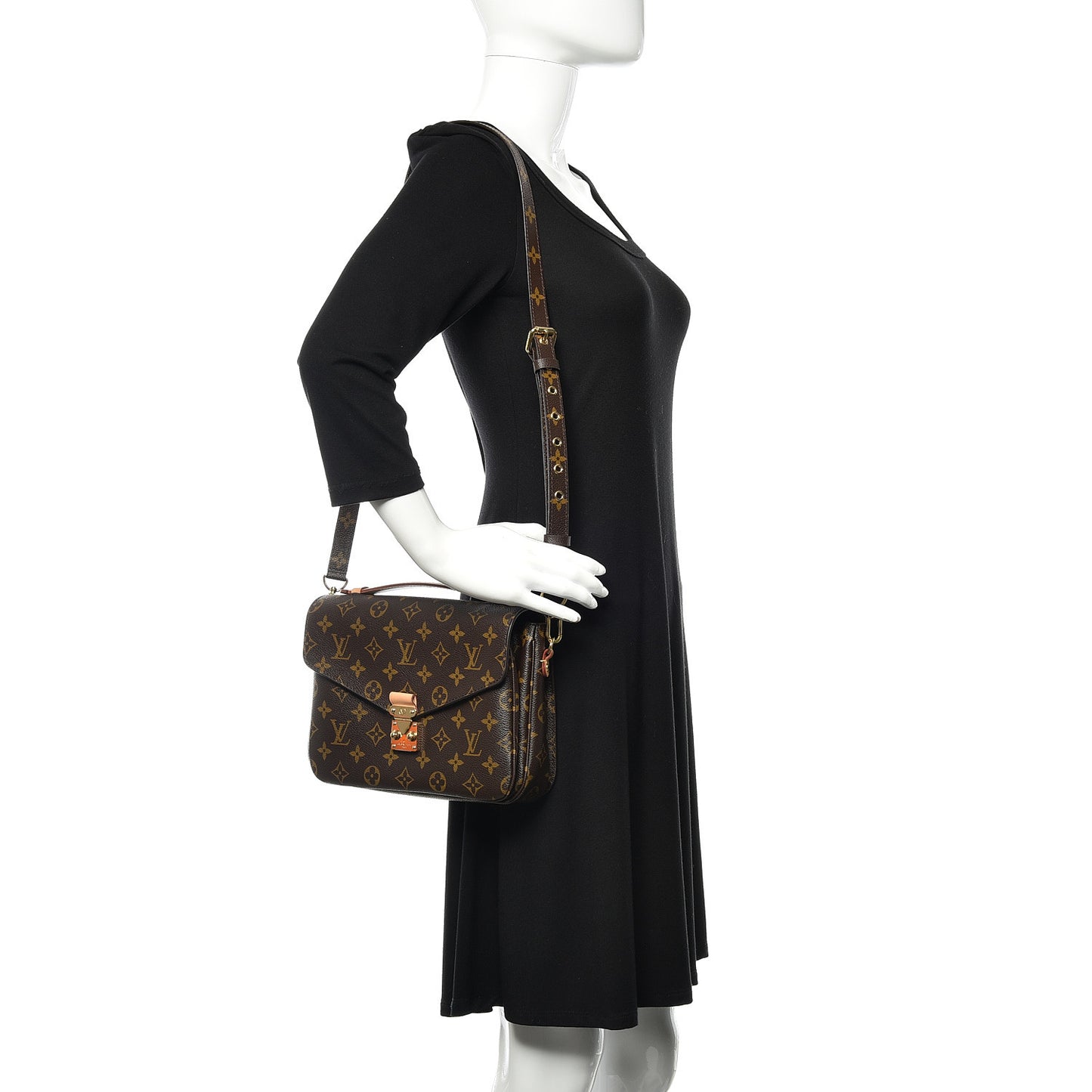 Monogram Pochette Metis