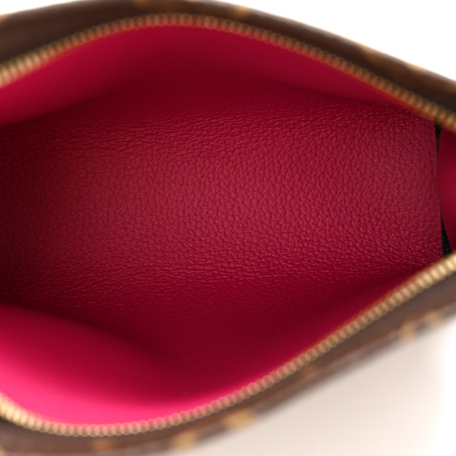 Louis Vuitton Monogram Trio Toilet Pouch 7 of 9