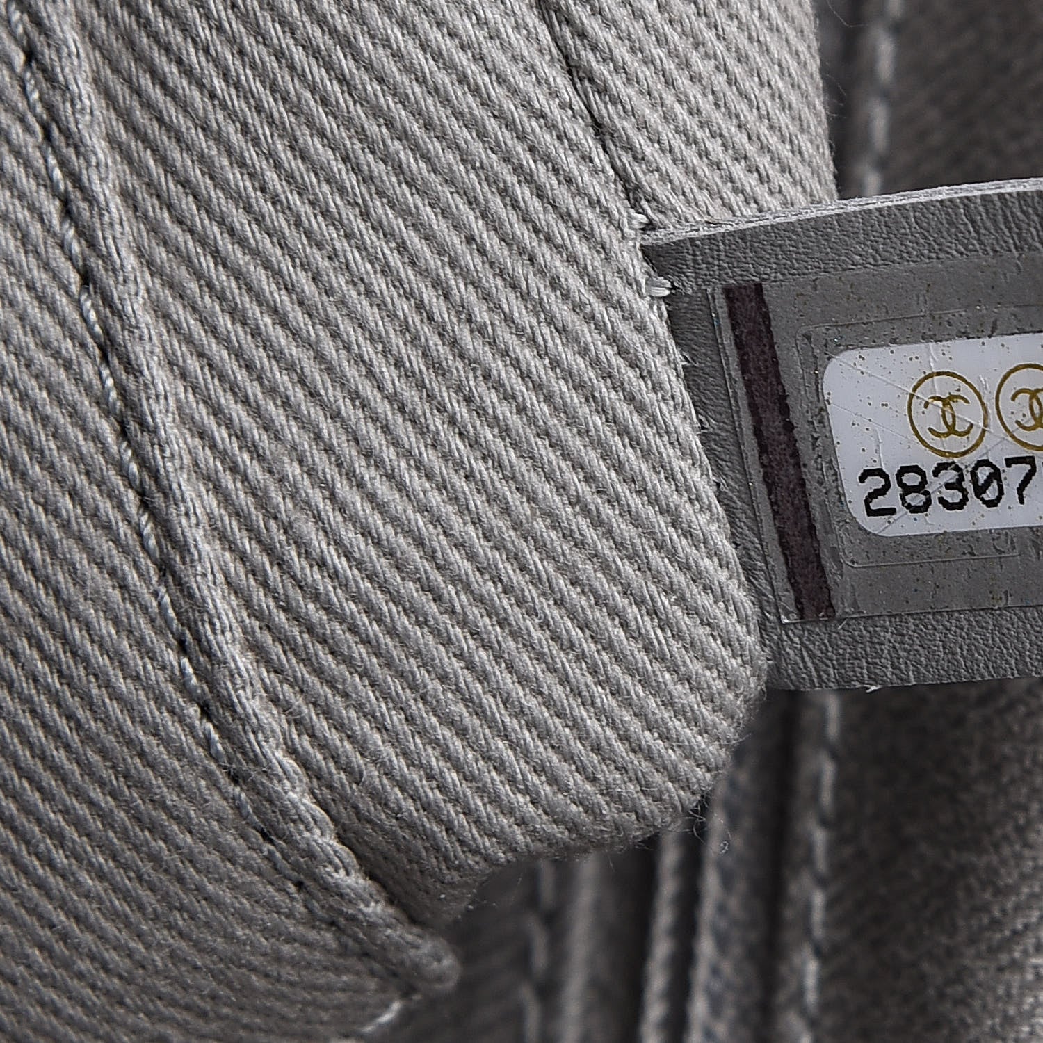 Chanel Caviar Quilted Medium Business Affinity Flap Grey 7 of 10