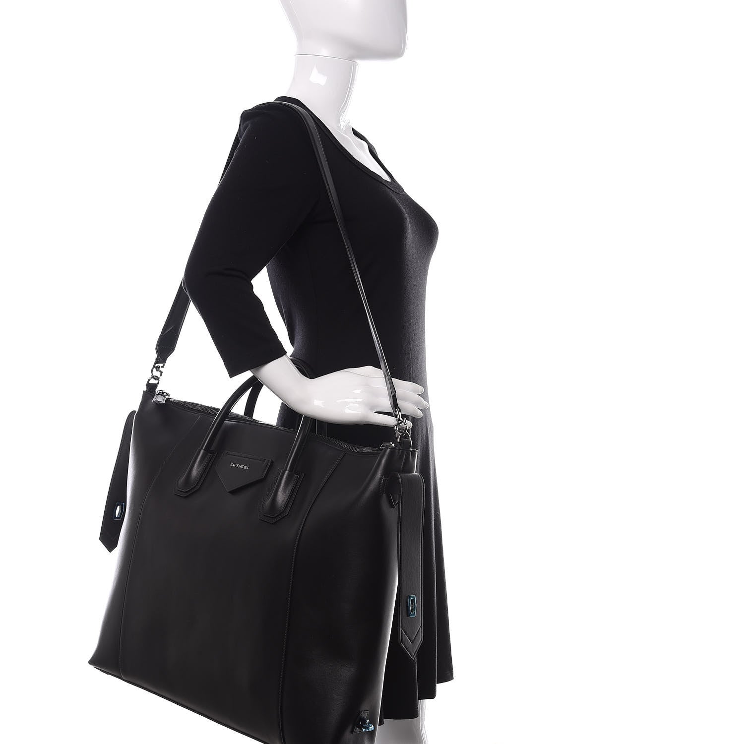Givenchy Smooth Calfskin Large Soft Antigona Black 2 of 8