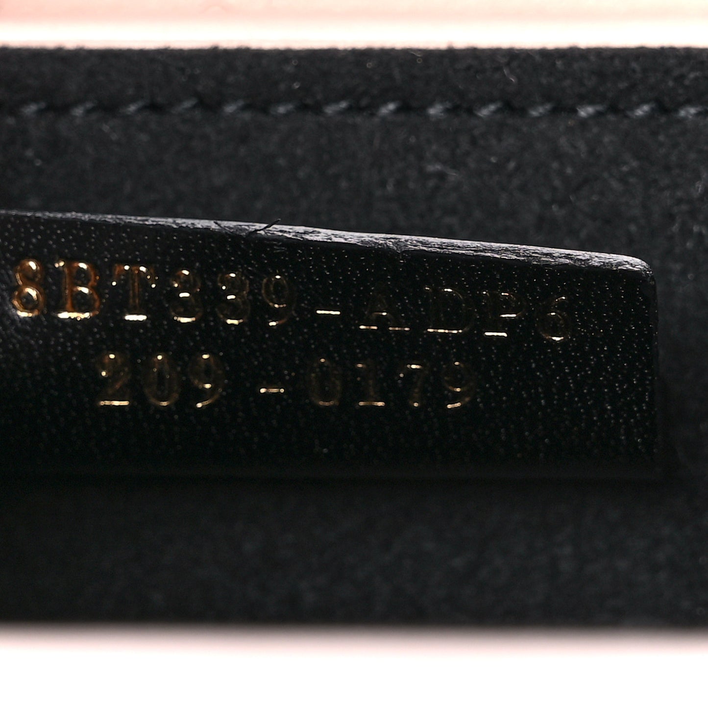 Vitello Fluffy Logo Vertical Box Rosa Quarzo Black