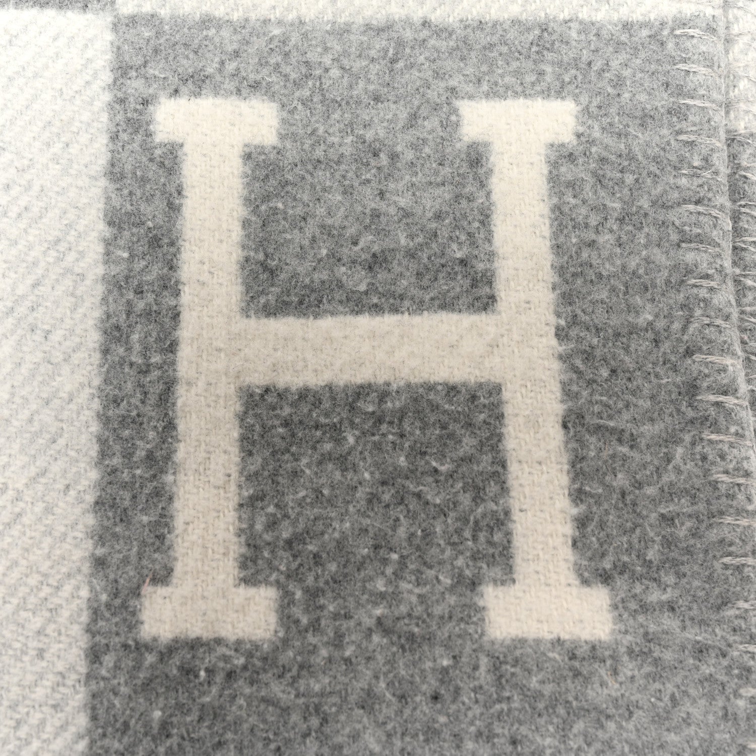 Hermes Wool Cashmere New Classic Avalon Blanket Ecru Gris 5 of 6