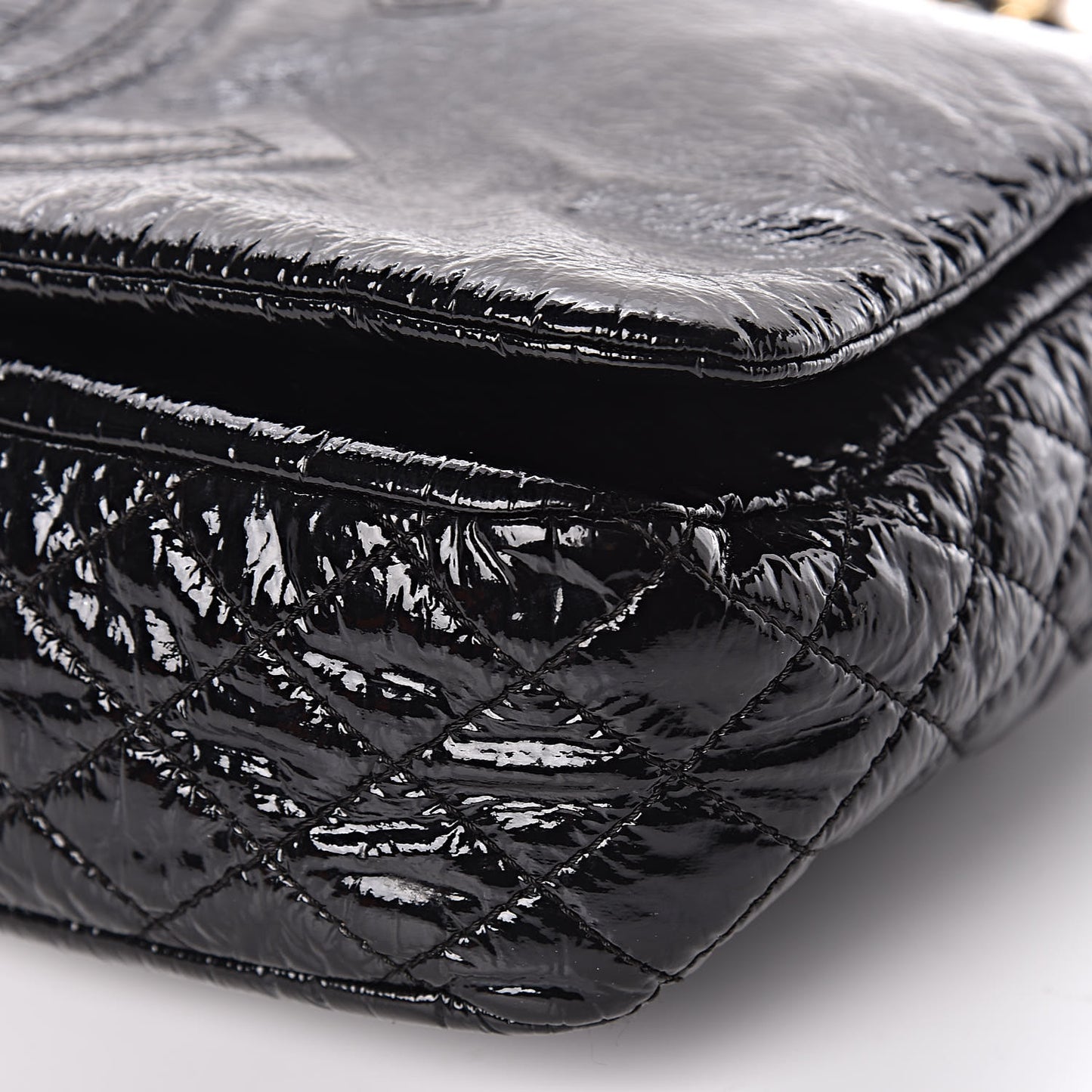 Vinyl Medium Rock and Chain Flap Black