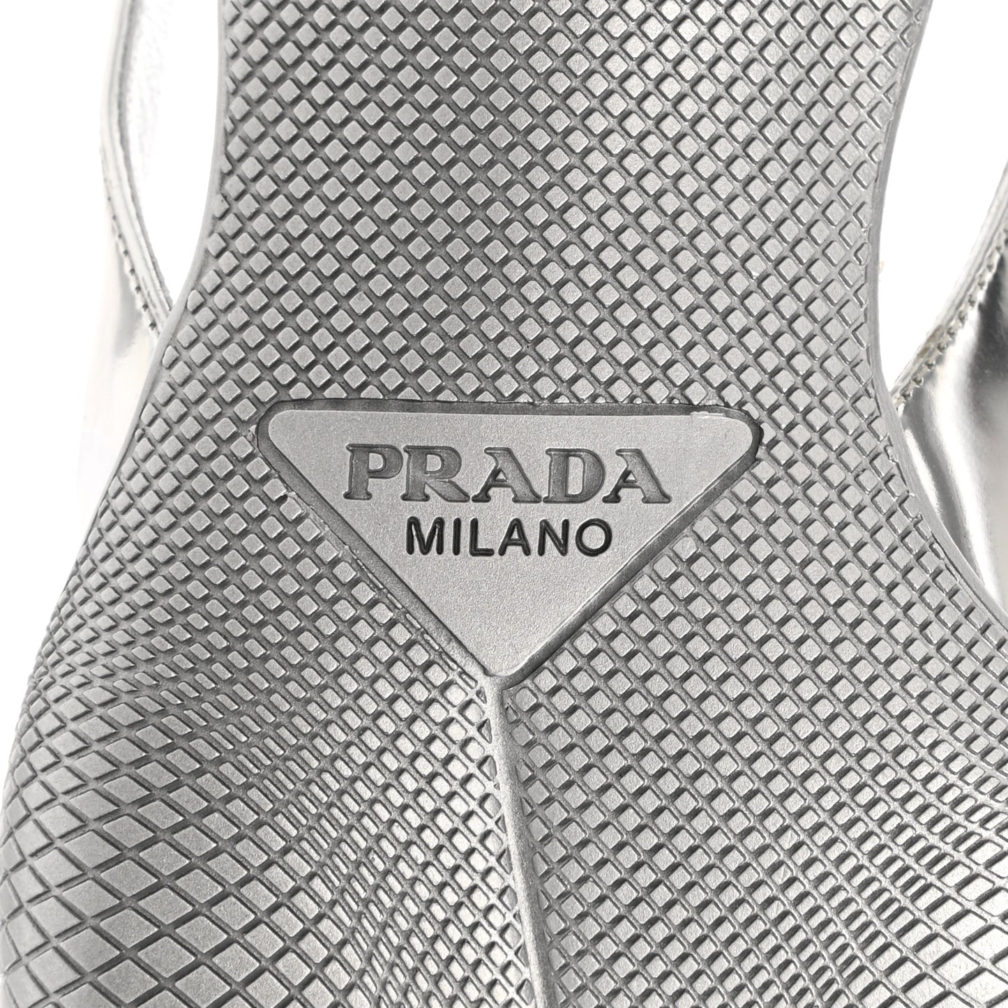 Spazzolato Triangle Logo Pointed Toe 45mm Slingback Pumps 37.5 Argento