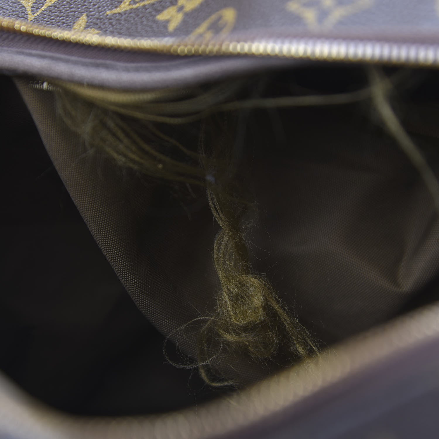 Louis Vuitton Monogram Evasion Sports Bag 18 of 28