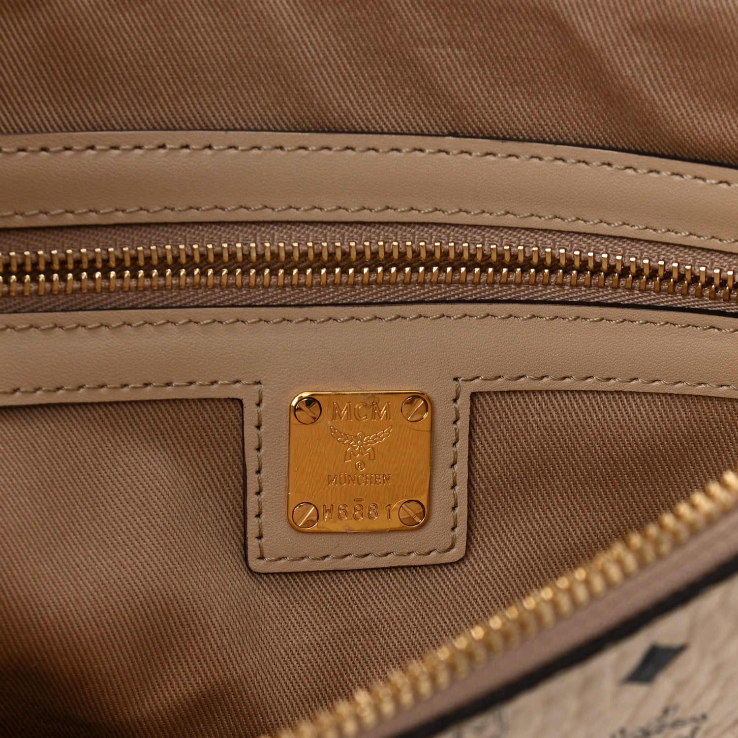 MCM Visetos Original Medium Pouch Beige 6 of 10