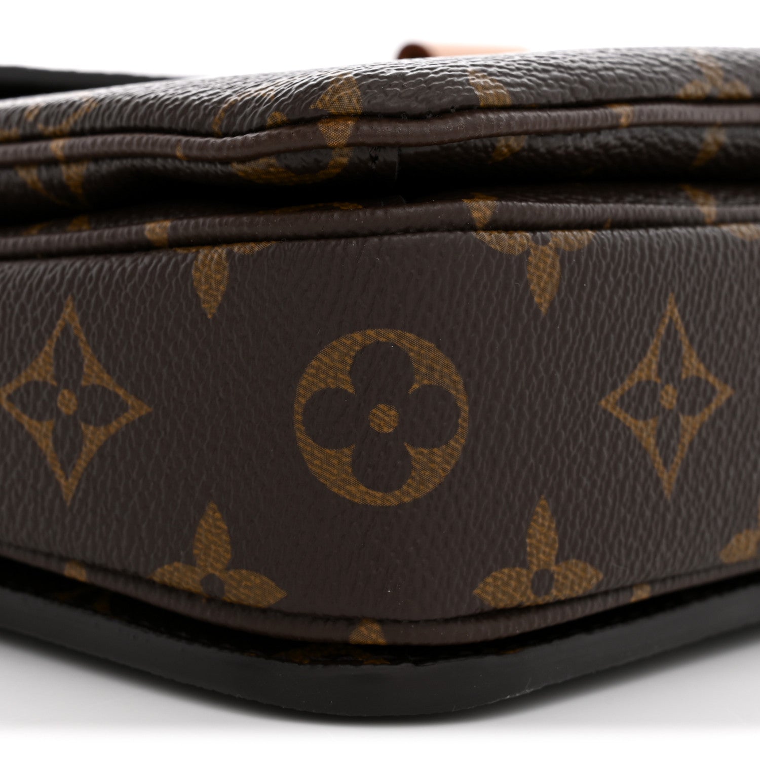 Louis Vuitton Monogram Pochette Metis 8 of 9